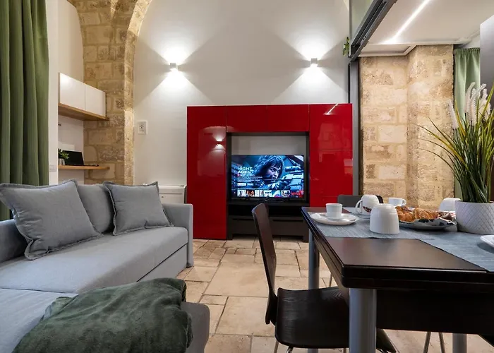 Guesthost - Stazione & Politecnico Stylish With Netflix * Бари