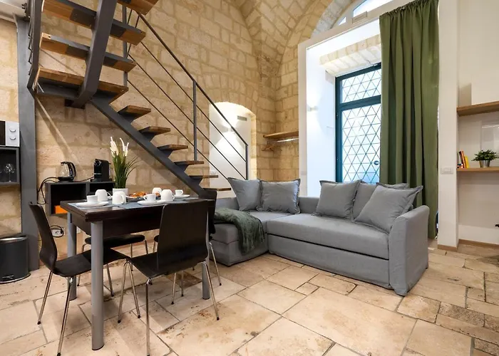 Апартаменты Guesthost - Stazione & Politecnico Stylish With Netflix Бари