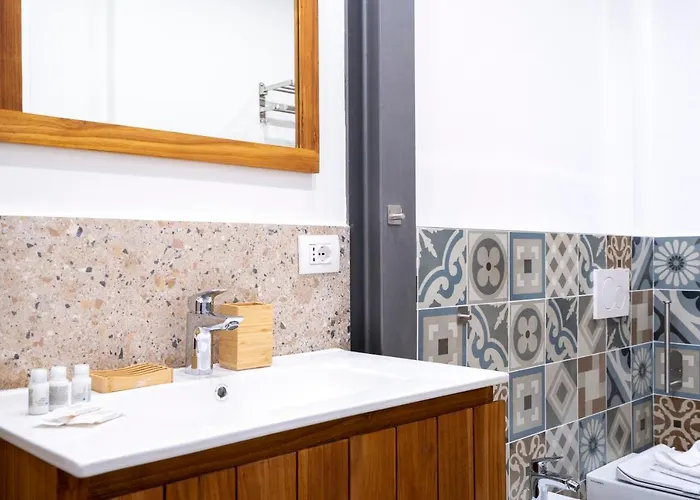 Guesthost - Stazione & Politecnico Stylish With Netflix