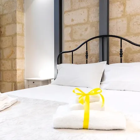 Guesthost - Stazione & Politecnico Stylish With Netflix Appartement