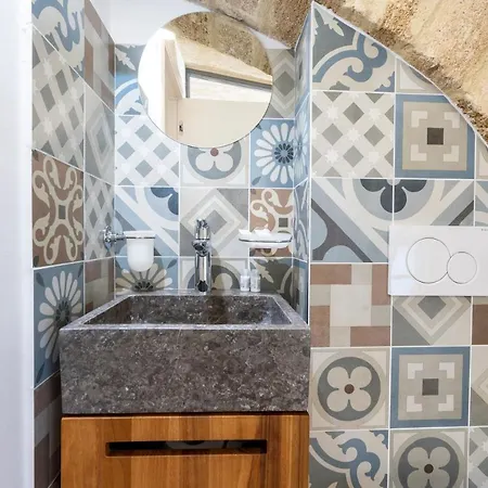 Guesthost - Stazione & Politecnico Stylish With Netflix Apartman Bari