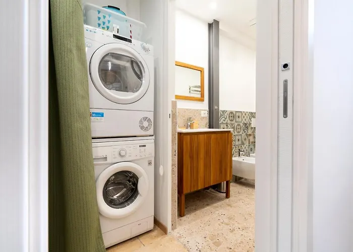 Appartement Guesthost - Stazione & Politecnico Stylish With Netflix Bari