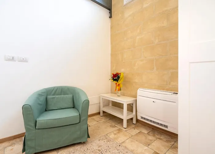 Stazione&politecnico Stylish With Netflix Bari